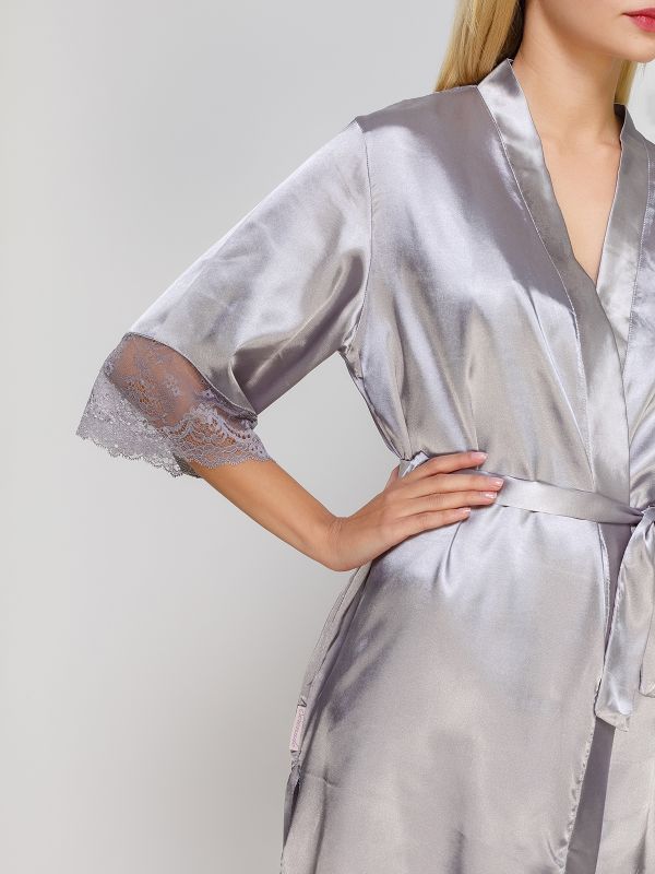 Женский атласный халат, светло-серый, модель 364